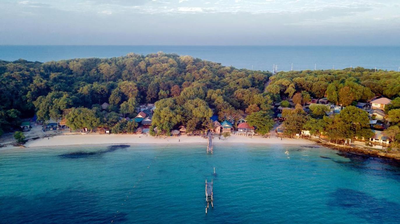 ลุงดำฮัทบีช Hotel Koh Samet Exterior photo